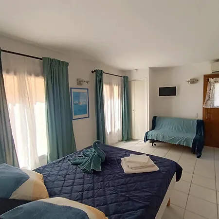Le Clos Des Galejades Porquerolles Room photo