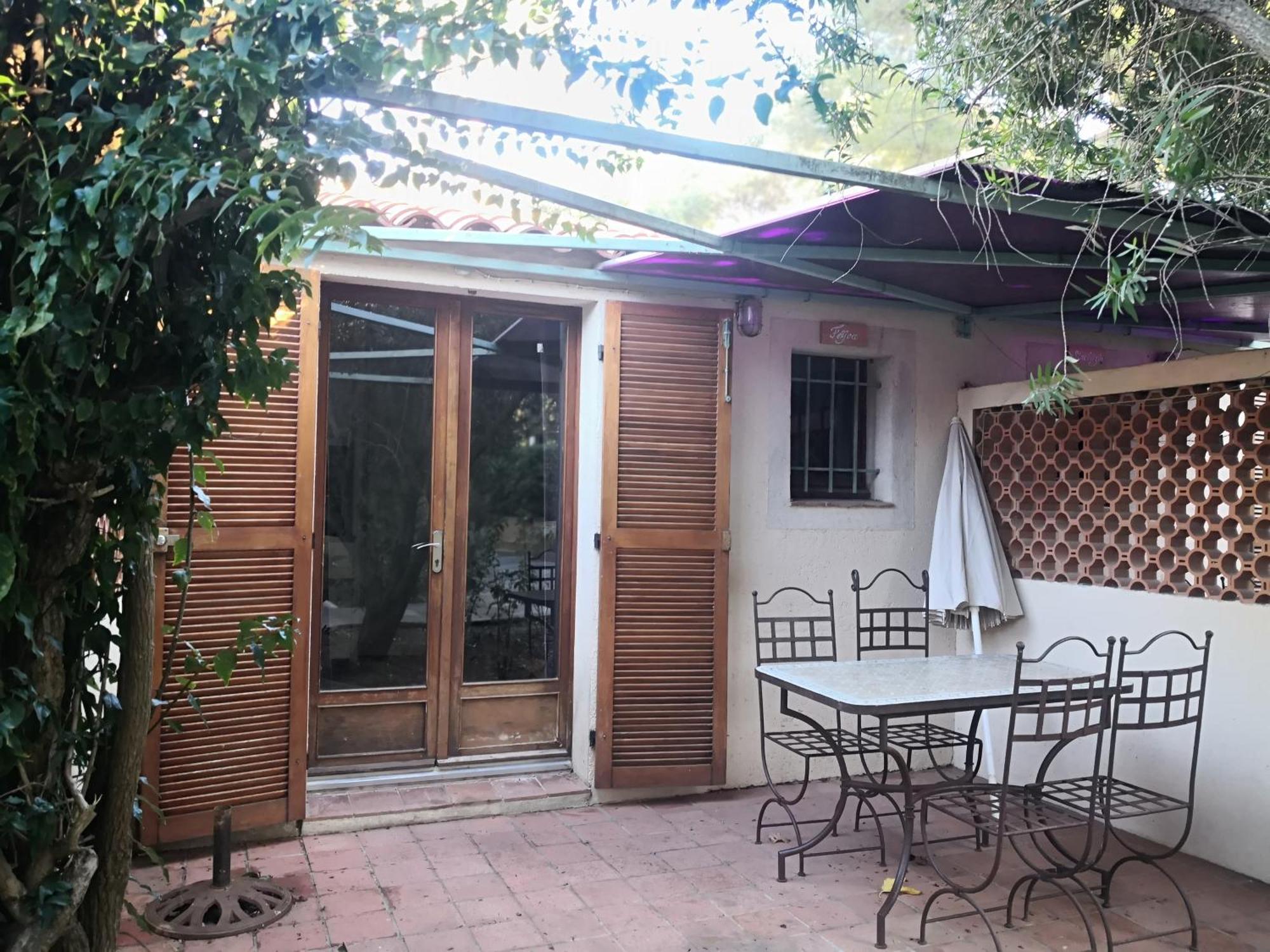 Le Clos Des Galejades Aparthotel Porquerolles